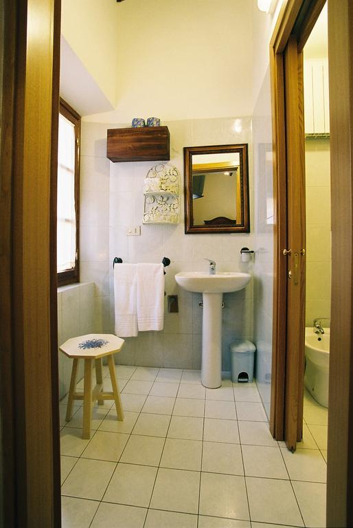 Buti Camere Zimmer Rooms San Francesco المظهر الخارجي الصورة